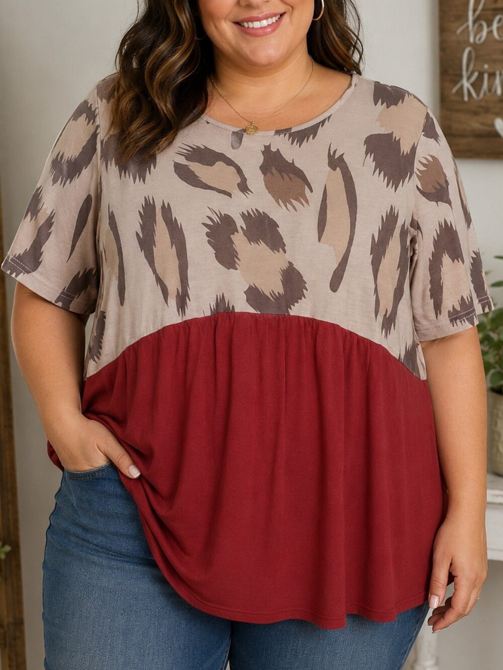 Two-Tone Leopard Print Short Sleeve Top - Burgundy Size Large